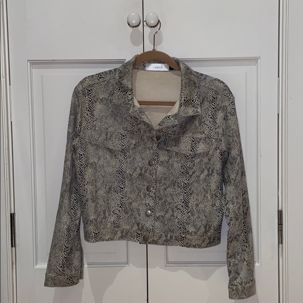 gorgeous tracadero faux snakeskin jacket